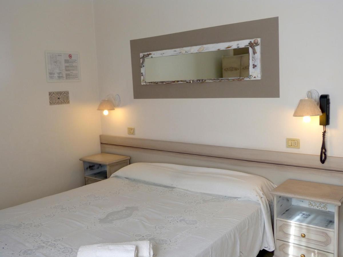 Hotel D'Annunzio Cattolica Zimmer foto